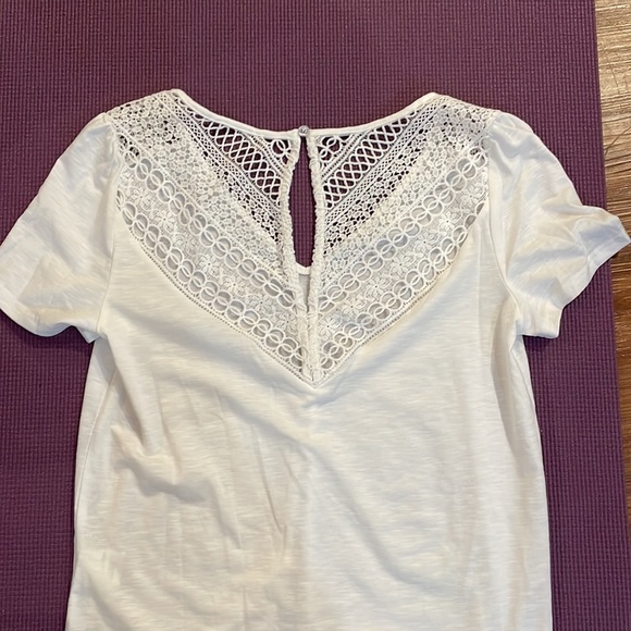 Lace back tee - Picture 5 of 5